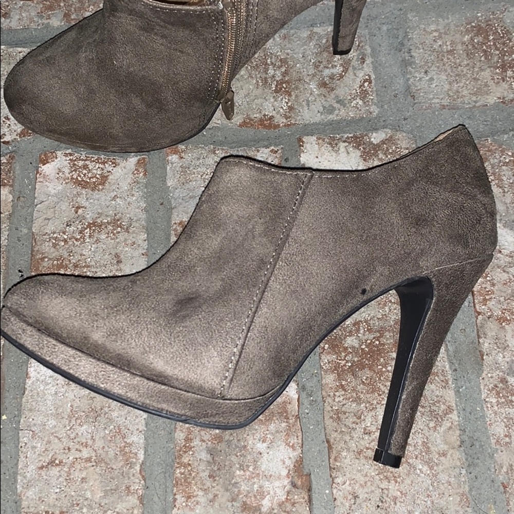 Merona heels - Picture 3 of 4